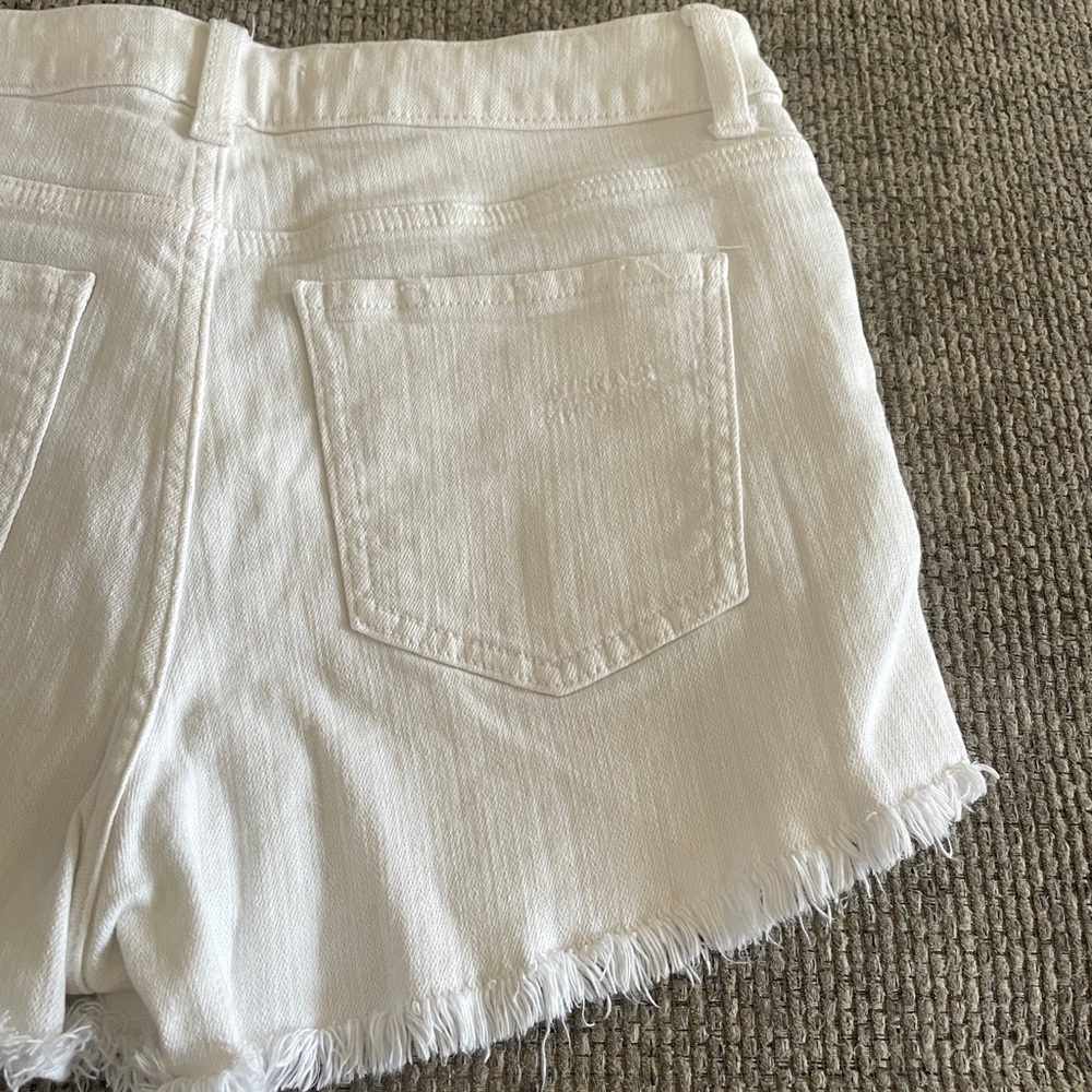 Eunina distressed Jean shorts - Picture 8 of 9